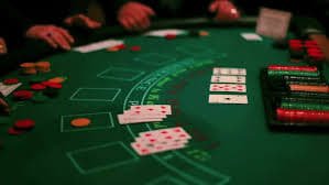 Live dealer studio showing Ceme Online table with cards and player interface